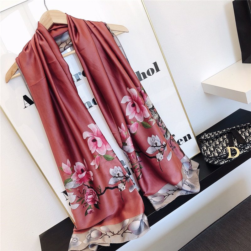 The new spring and summer beach towels Ms. Sun Resort simulation silk towel big flower print shawl long section 669
The new spring and summer beach towels Ms. Sun Resort simulation silk towel big flower print shawl long section 669