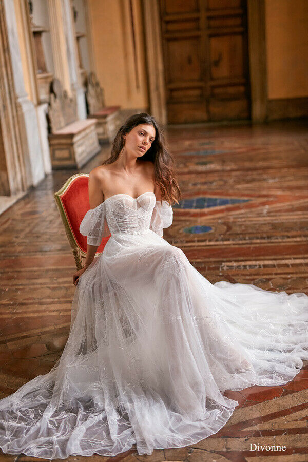 sexy beach wedding dresses off shoulder short sleeve appliques wedding dress illusion backless sweep train bridal gowns robes de marie