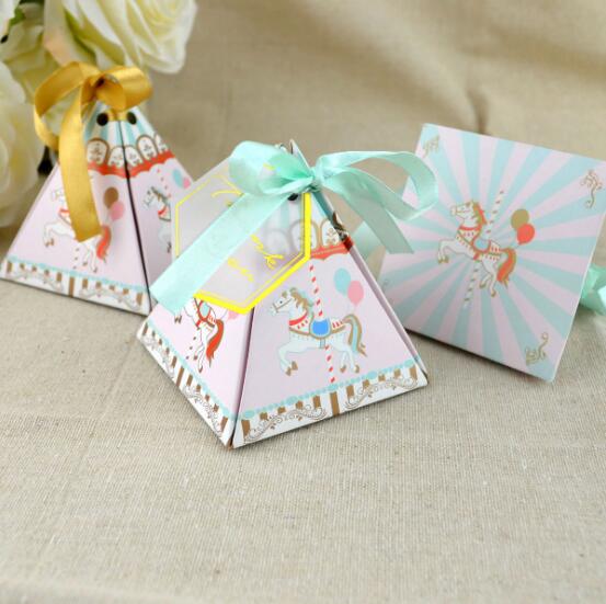Cute Carousel Style Triangular Pyramid Baby Shower Candy Box Baby Baptism Birthday Party Supplies Gift Box 100pcs