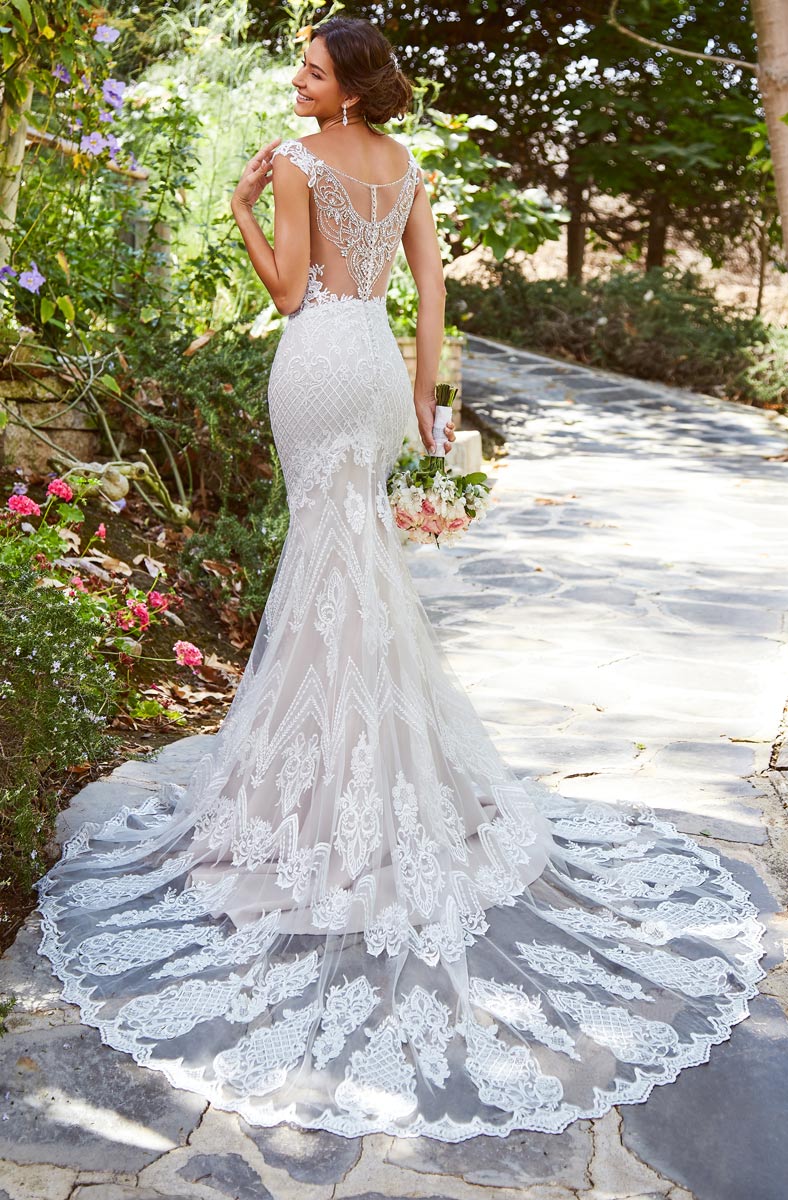 Sale Mermaid Hot Beaded Lace Wedding Dresses V Neck Appliqued Bridal Gowns Sweep Train Trumpet Custom Made Robe De Marie