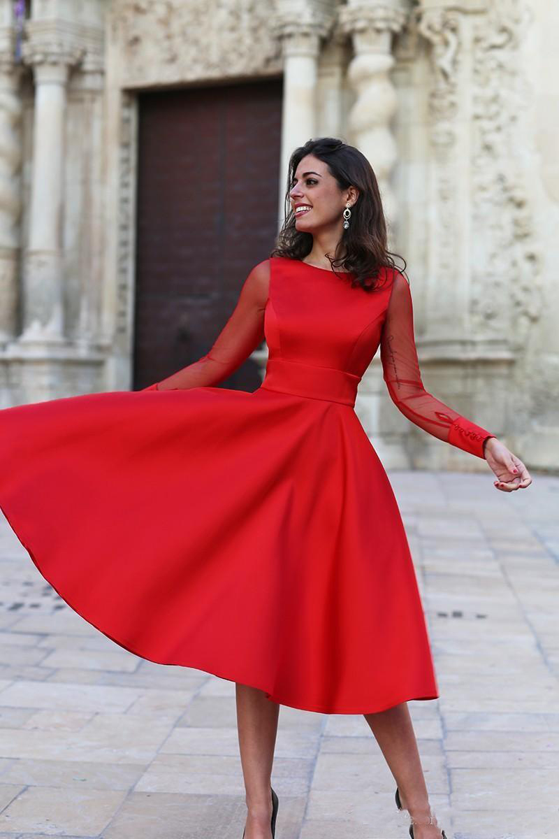 2019 Sheer Long Sleeves A Line Jewel Neck Cocktail Dresses Red Graduation Dresses Tea Length Homecoming Gowns Cheap