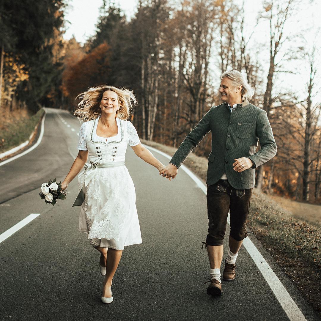Elegant Sheath Wedding Dresses Scoop Short Sleeve Appliques Lace Wedding Gowns Knee Length Vestidos De Novia, Hunter green
Elegant Sheath Wedding Dresses Scoop Short Sleeve Appliques Lace Wedding Gowns Knee Length Vestidos De Novia, Hunter green
