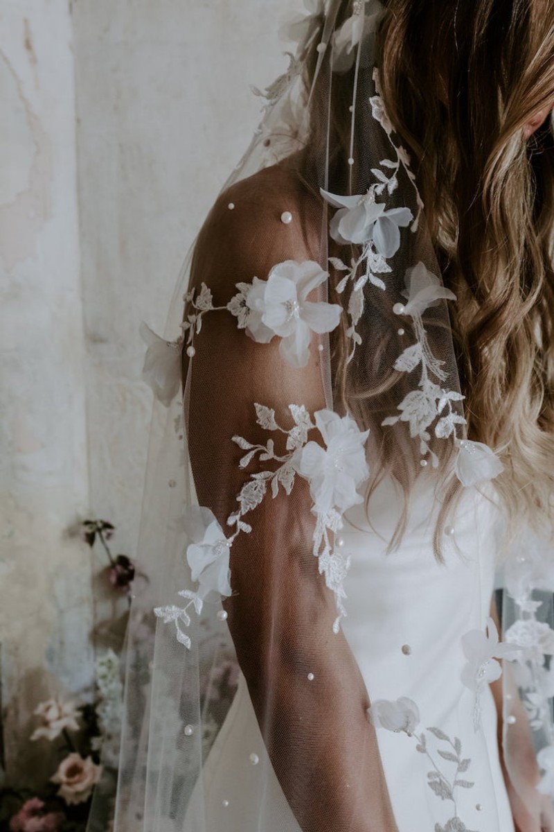 One Layer Pearl Bridal Veils 3D Flower Lace Appliqued Bridal Accessories 3M Simple Veil For Bride Custom Made