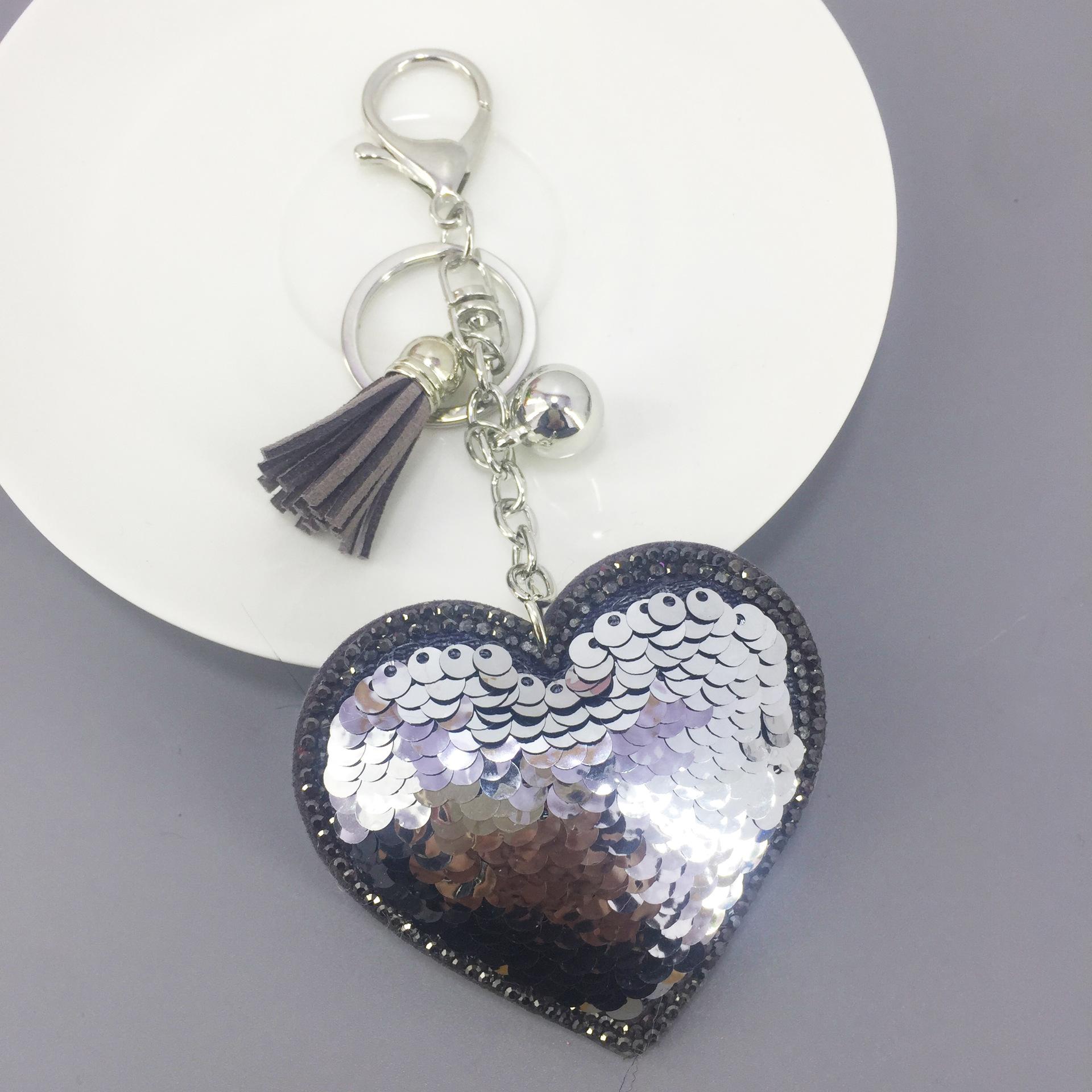 Fashion Sequins Heart Keychains for Women Crystal Rhinestone Pendant Charms Tassel Key Chain Lover Key Ring Gift Car Keyring Holder