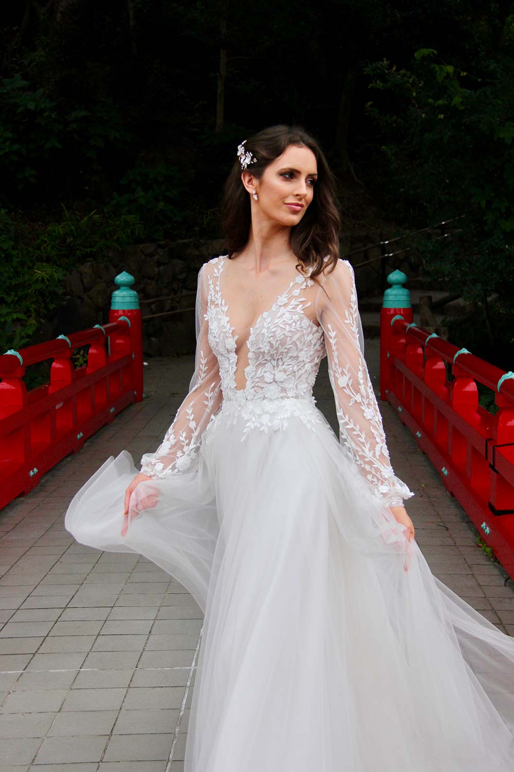 floral wedding dress vneck a line appliqued lace long sleeves bridal dress sweep train tulle illusion backless robes de marie