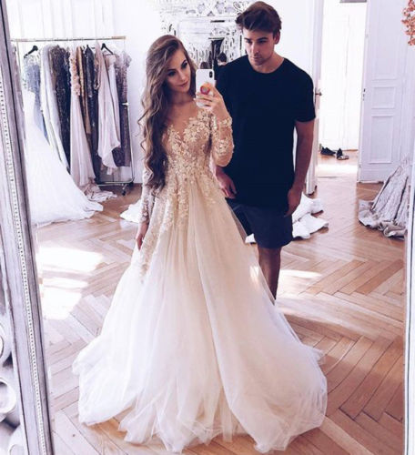 Vintage Lace Wedding Dresses Sheer V Neck Applique Long Sleeve Bridal Gowns Tulle Backless Sweep Train Wedding Dress