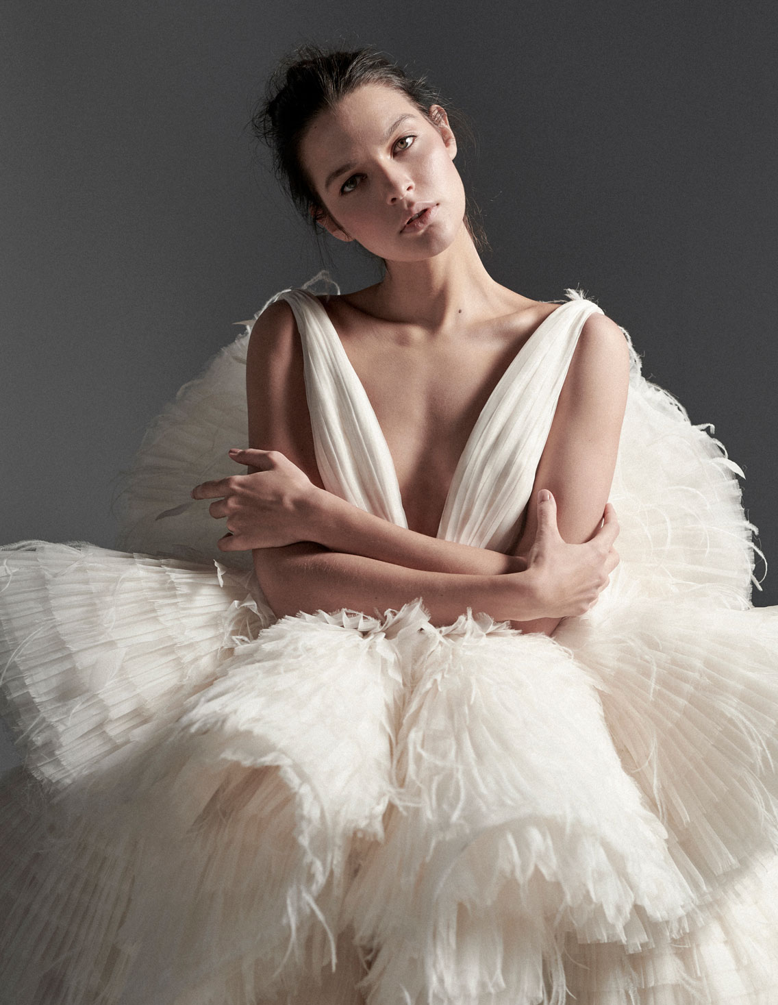 Krikor Jabotian Dresses Short Deep V Neck Tulle Ruffles Tiered Skirts High Low Wedding Dress Custom Feather Abiti Da Sposa
