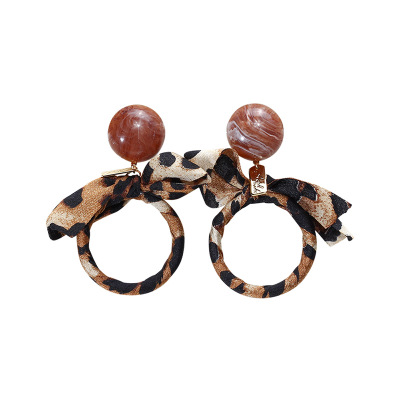 Round Velvet Leopard Earrings for Women Vintage Geometric Jewelry Earrings Friends Party Birthday Gifts
Round Velvet Leopard Earrings for Women Vintage Geometric Jewelry Earrings Friends Party Birthday Gifts
