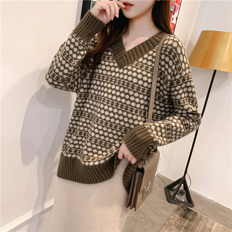 2019 women's polka dot chicken heart collar full sleeve pullover sweater comfortable commuter style, Khaki
2019 women's polka dot chicken heart collar full sleeve pullover sweater comfortable commuter style, Khaki