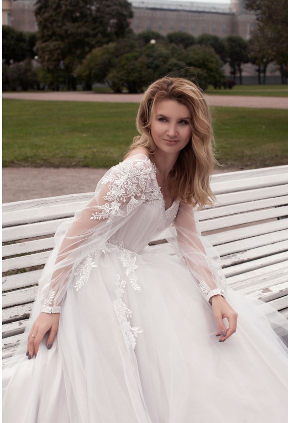 new fashion beach wedding dresses v neck long sleeve laceup back a line bidal gowns lace applique tulle wedding dress