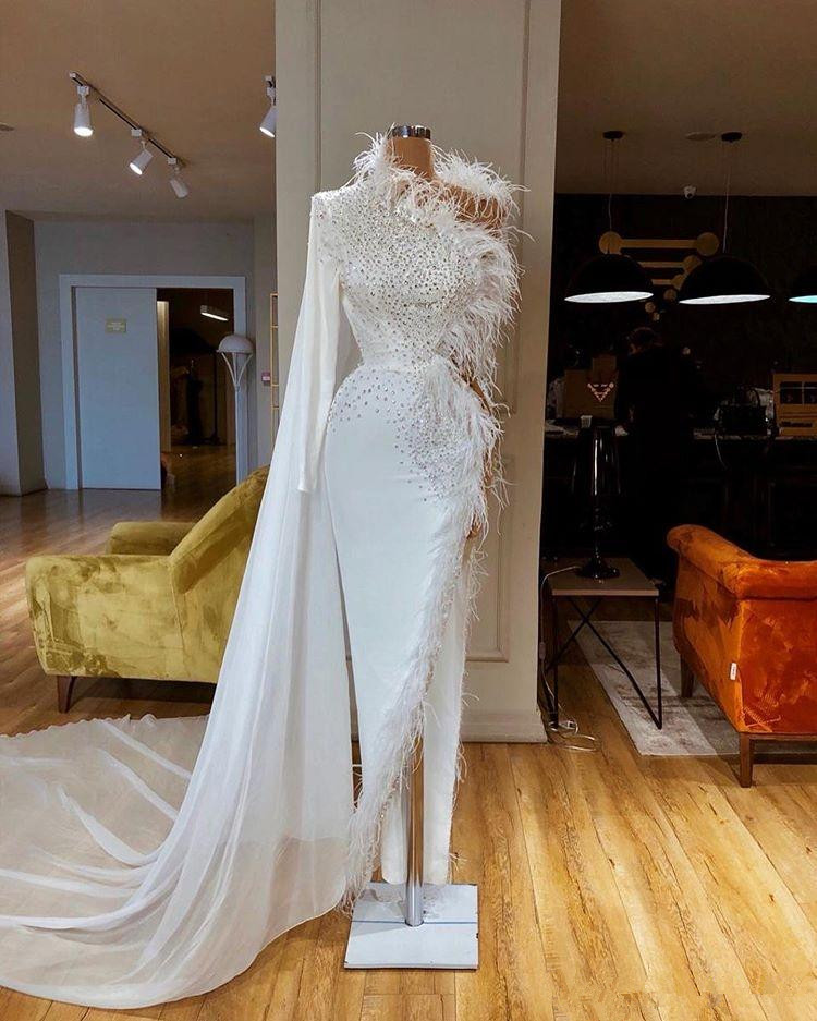 Beaded Long Sleeve White Mermaid Evening Dresses High Split Feather Formal Prom Gowns robe de soiree Abendkleider