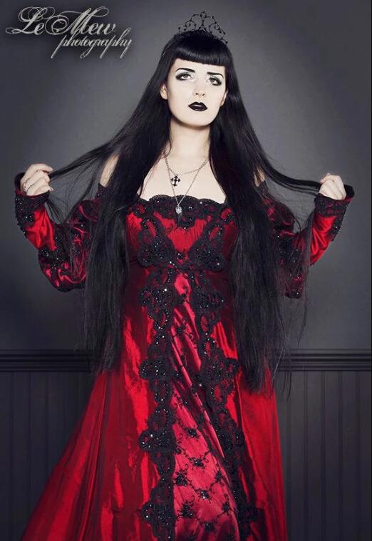 Vintage Gothic Wedding Dresses Square Neck Long Sleeve Black Lace Rhinestones Red Wedding Gowns Custom Made Plus Size Vestidos de Novia