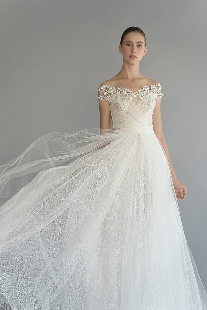 2020 Beach Boho Wedding Dresses Off The Shoulder Lace 3D Floral Appliqued Beads Bohemia Wedding Gown Custom Made Plus Size Vestidos de Novia