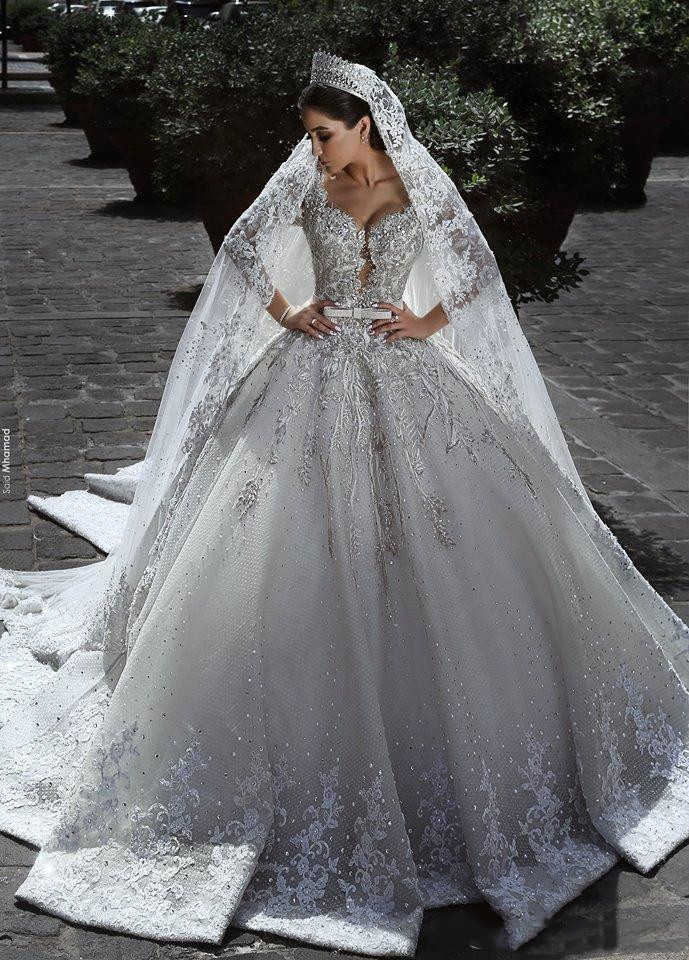 2021 muslim wedding dress Vintage Luxury Ball Gown Long Sleeve Lace African Plus Size Beads Beach Zuhair Murad Bridal Gowns, Champagne
2021 muslim wedding dress Vintage Luxury Ball Gown Long Sleeve Lace African Plus Size Beads Beach Zuhair Murad Bridal Gowns, Champagne