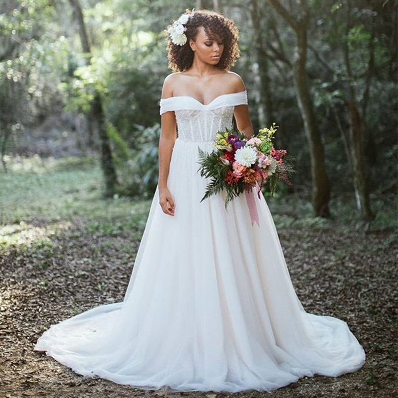 Bridal Gowns Pearls Ivory Tulle Wedding Dresses Sweetheart Off the Shoulder A-Line Women Country Wedding Wear robe mariage femme, Champagne
Bridal Gowns Pearls Ivory Tulle Wedding Dresses Sweetheart Off the Shoulder A-Line Women Country Wedding Wear robe mariage femme, Champagne