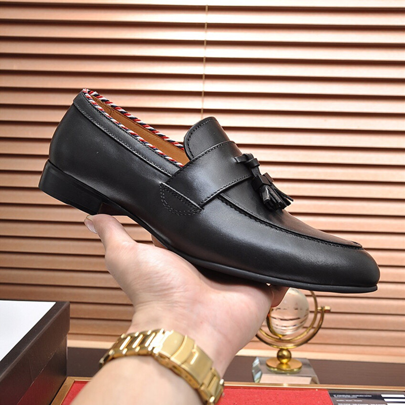 with box Designer Brand classic Black Glitter Genuine leather Bottom Loafers Shoes Wedding Party Male Gentlemen Dress business Oxford Shoes
with box Designer Brand classic Black Glitter Genuine leather Bottom Loafers Shoes Wedding Party Male Gentlemen Dress business Oxford Shoes
