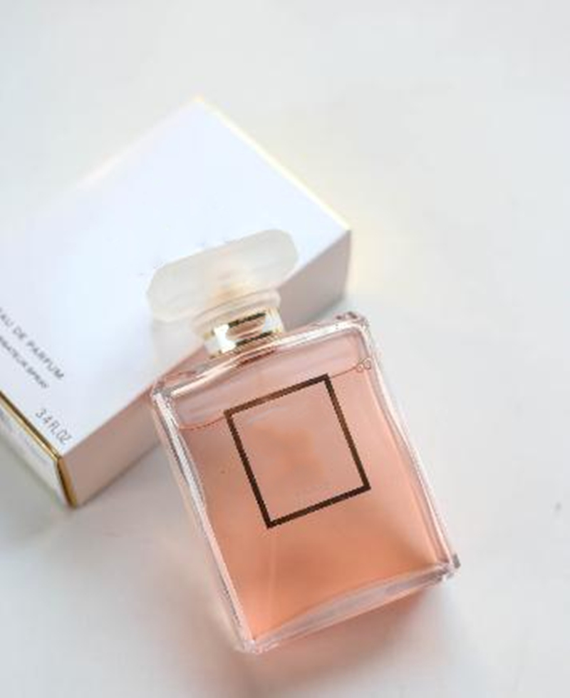 Top Perfume for Women 100ml miss modern chance Elegant ladies long lasting aromatic and charming fragrance high quality fast delivery, Silver
Top Perfume for Women 100ml miss modern chance Elegant ladies long lasting aromatic and charming fragrance high quality fast delivery, Silver