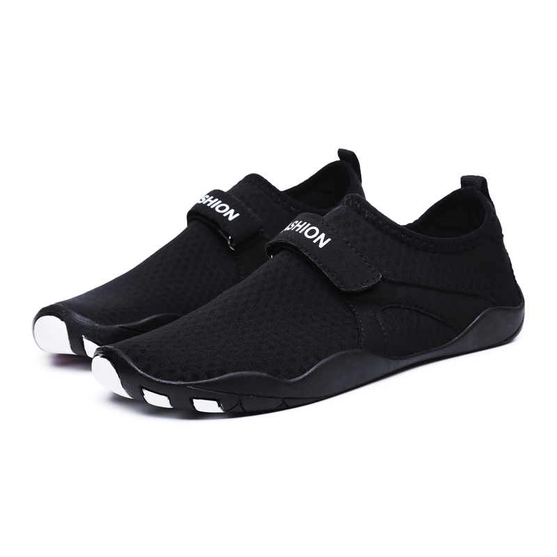 Youth Fitness & Cross-Training Couple Shoes Men and Women Cute Sneakers Driving Travel Joker Shoes Diving Swim