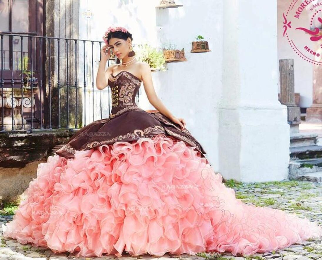 Princess Ball Gown Quinceanera Dresses Sweetheart Puffy Skirt Embroidery Sweet 15 Dress Tulle Lace Prom Gowns Pageant Dress