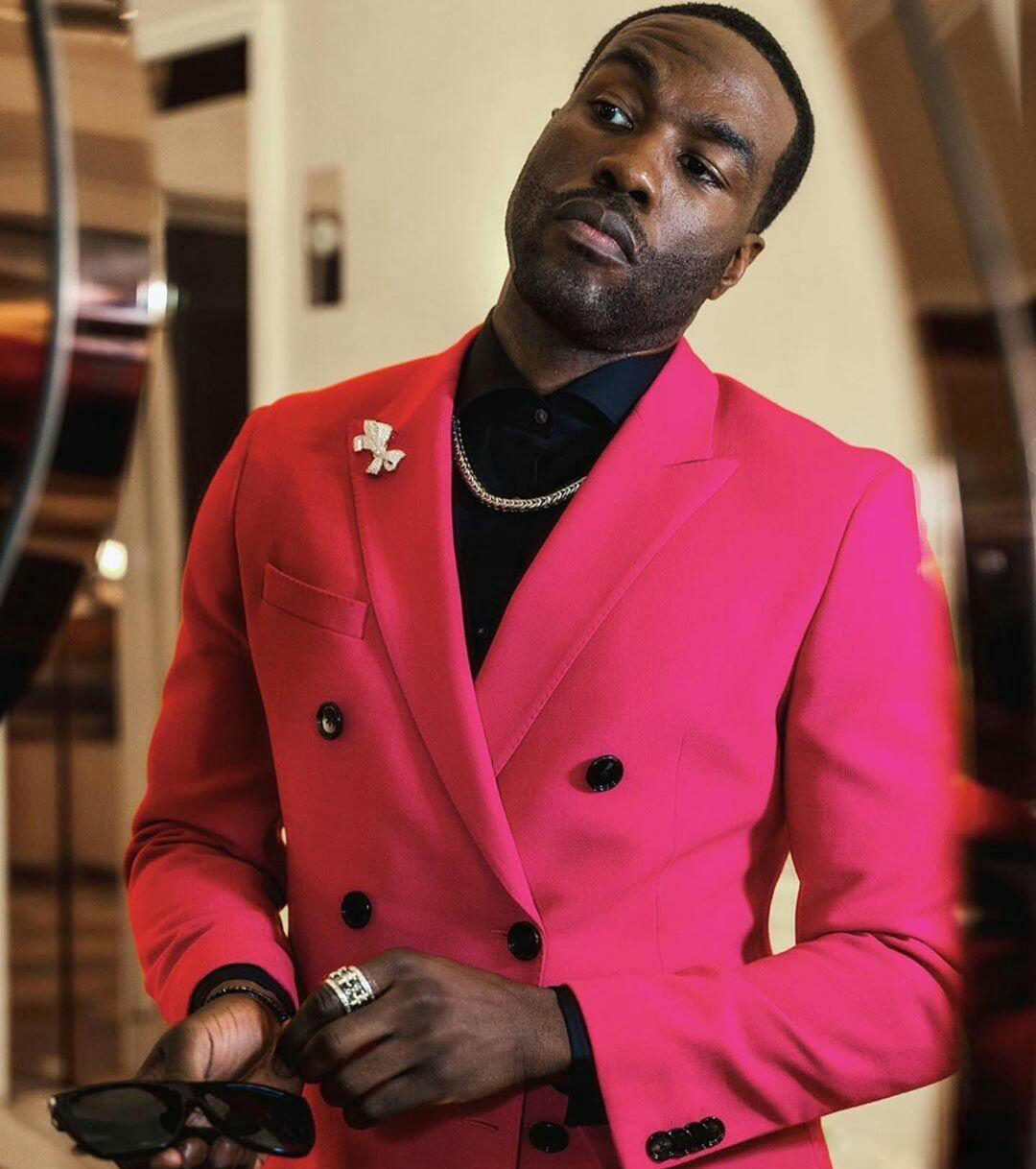 High Quality Two Pieces Mens Suits Slim Fit Wedding Grooms Tuxedos Peaked Lapel Formal Blazer Double Breasted Prom Suit (Jacket+Pants)