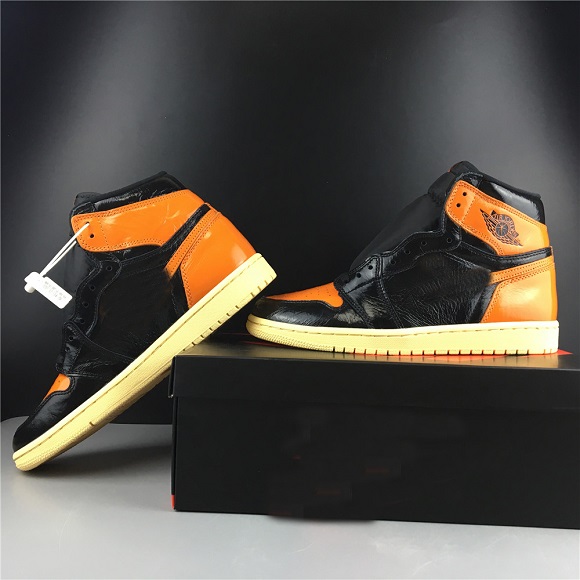 Hottest 2019 1 OG High Shattered Backboard 3.0 Mens Basketball Shoes 1 Yellow White Black Pale Vanilla Starfish 555088-028 Authentic Sneaker
Hottest 2019 1 OG High Shattered Backboard 3.0 Mens Basketball Shoes 1 Yellow White Black Pale Vanilla Starfish 555088-028 Authentic Sneaker