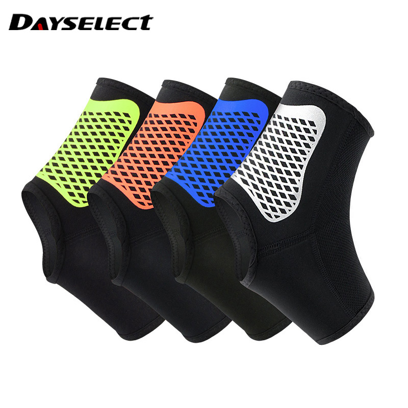 1 PC Weightlifting Sports Ankle Brace Fitness Gym Ankle Brace Support Gear Elastic Foot Support Wraps Protector, Black
1 PC Weightlifting Sports Ankle Brace Fitness Gym Ankle Brace Support Gear Elastic Foot Support Wraps Protector, Black