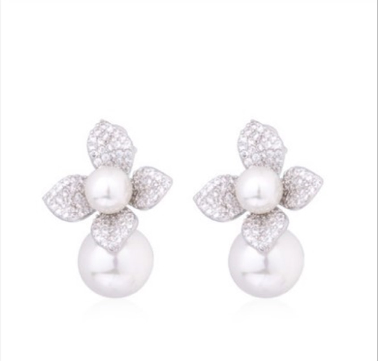 Wholesale-l fashion luxury classic designer glittering diamond flower pearl pendant stud earrings for woman France popular
Wholesale-l fashion luxury classic designer glittering diamond flower pearl pendant stud earrings for woman France popular