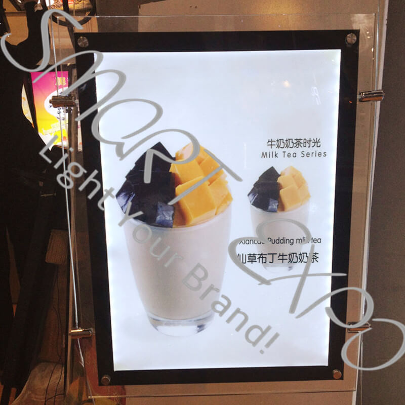 A3 Double Lighting Pocket for Ceiling Poster Display with Electric Conductive Steel Hanging Wires Firm Wooden Case Flat Packing
A3 Double Lighting Pocket for Ceiling Poster Display with Electric Conductive Steel Hanging Wires Firm Wooden Case Flat Packing