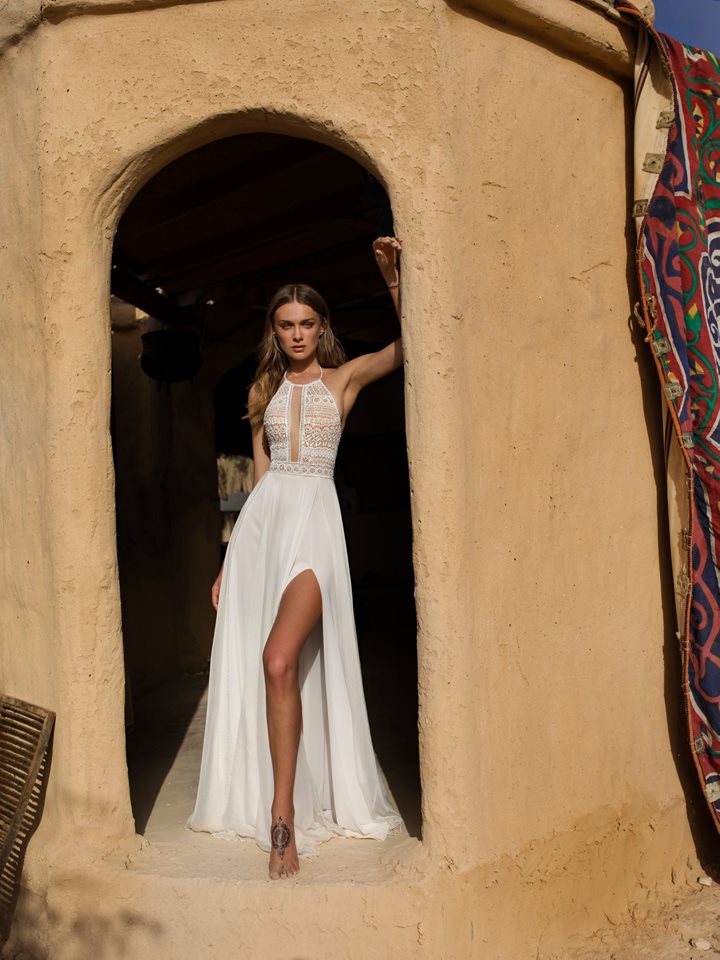Asaf Dadush 2019 Beach Split Wedding Dresses Halter Neck Backless Chiffon Boho Bridal Gowns A Line Bohemian Wedding Dress