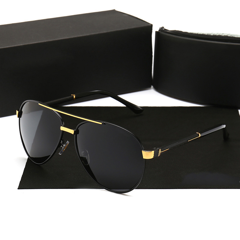2019 Men Sunglasses Polarized brand Aviation Sun Glases zonnebril mannen lunette de soleil homme oculos de sol masculino aviador P8857, White;black
2019 Men Sunglasses Polarized brand Aviation Sun Glases zonnebril mannen lunette de soleil homme oculos de sol masculino aviador P8857, White;black