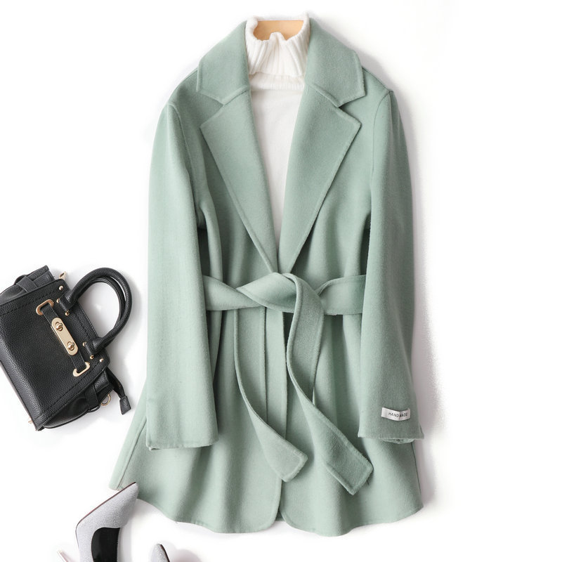 Green suit double-sided cashmere coat women' new small short belt suit wool coat in autumn and winter 2019
Green suit double-sided cashmere coat women' new small short belt suit wool coat in autumn and winter 2019