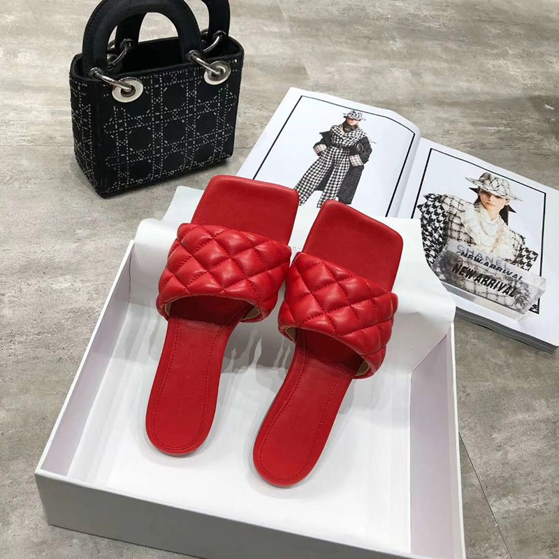 New Design 2020 Women Summer Flats Shoes Rhombuses Decor Outside Beach Slipper Shoes Leather Sandals Femmes Purple Zapatos, Black
New Design 2020 Women Summer Flats Shoes Rhombuses Decor Outside Beach Slipper Shoes Leather Sandals Femmes Purple Zapatos, Black