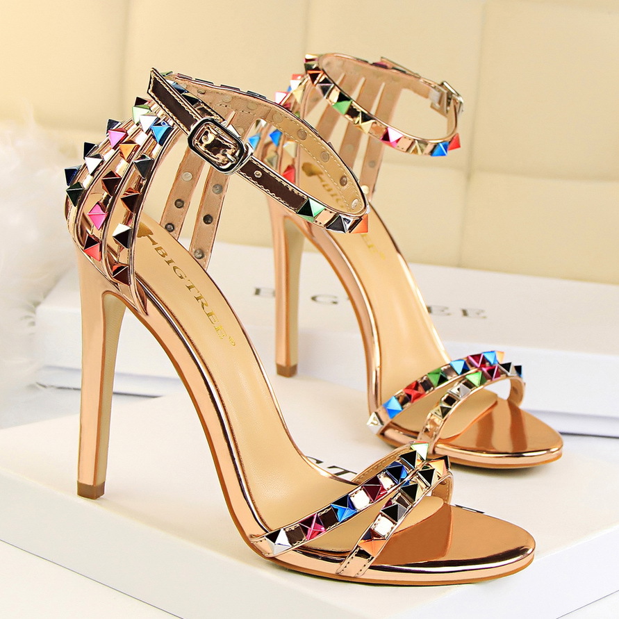 with box women designer sandals colorful rivets narrow strappy sexy high heels gold silver red white nude plus size 34 To 40 tradingbear, Black
with box women designer sandals colorful rivets narrow strappy sexy high heels gold silver red white nude plus size 34 To 40 tradingbear, Black