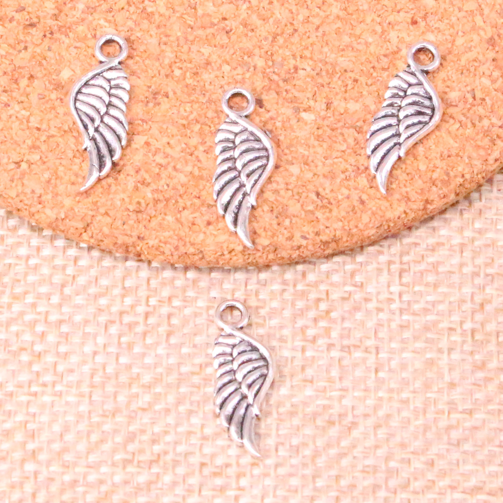194pcs Charms angel wings 21*8mm Antique Making pendant fit,Vintage Tibetan Silver,DIY Handmade Jewelry, Bronze;silver
194pcs Charms angel wings 21*8mm Antique Making pendant fit,Vintage Tibetan Silver,DIY Handmade Jewelry, Bronze;silver