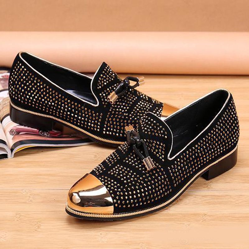 Hot Sale Casual Formal groomsmen Shoes For Men Black Genuine Leather Tassel Men Wedding groom Shoes Gold Metallic Studded Loafers 3 Colors