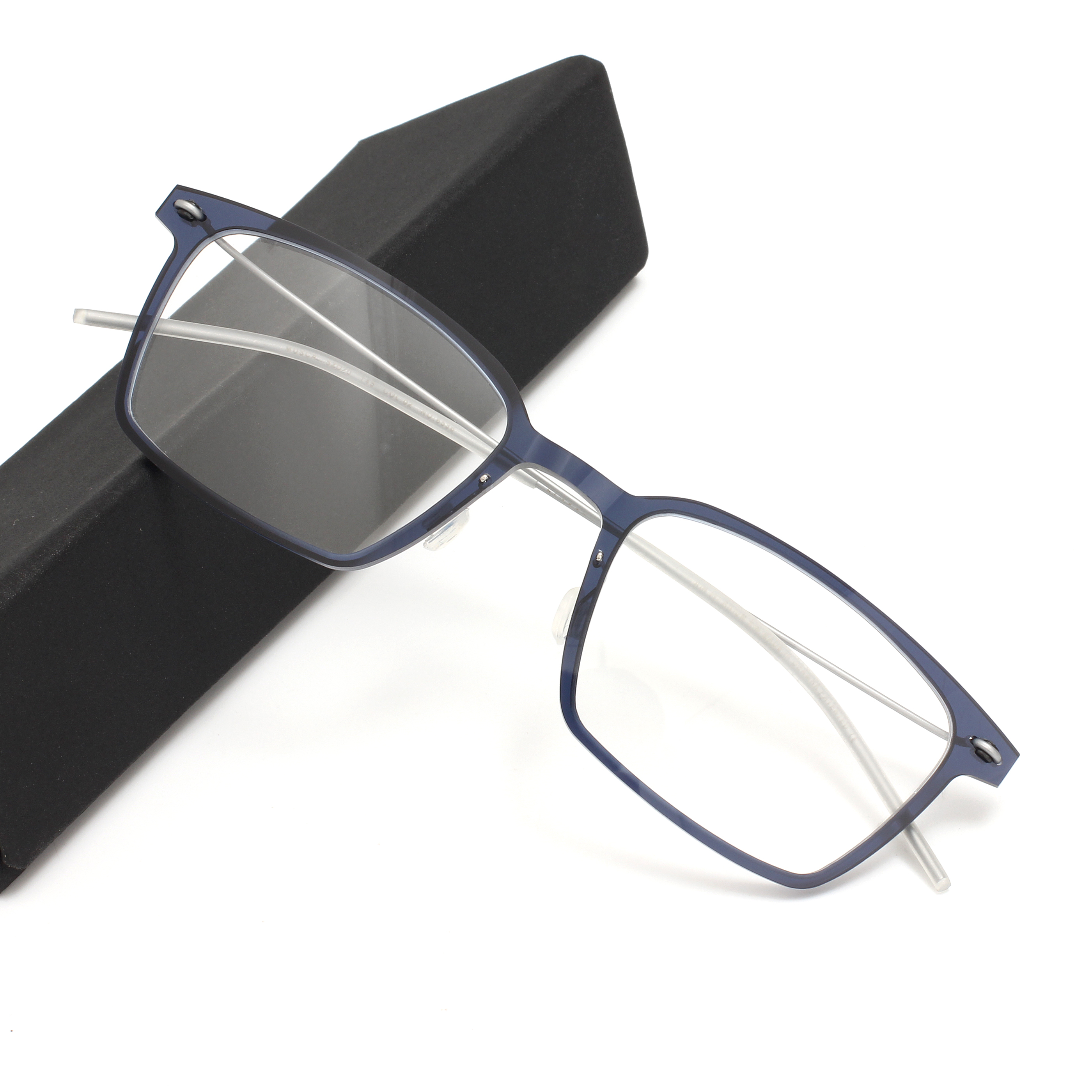 6536 eyeglasses frame women men eyeglass frames eyeglasses frame clear lens glasses frame oculos with case
6536 eyeglasses frame women men eyeglass frames eyeglasses frame clear lens glasses frame oculos with case