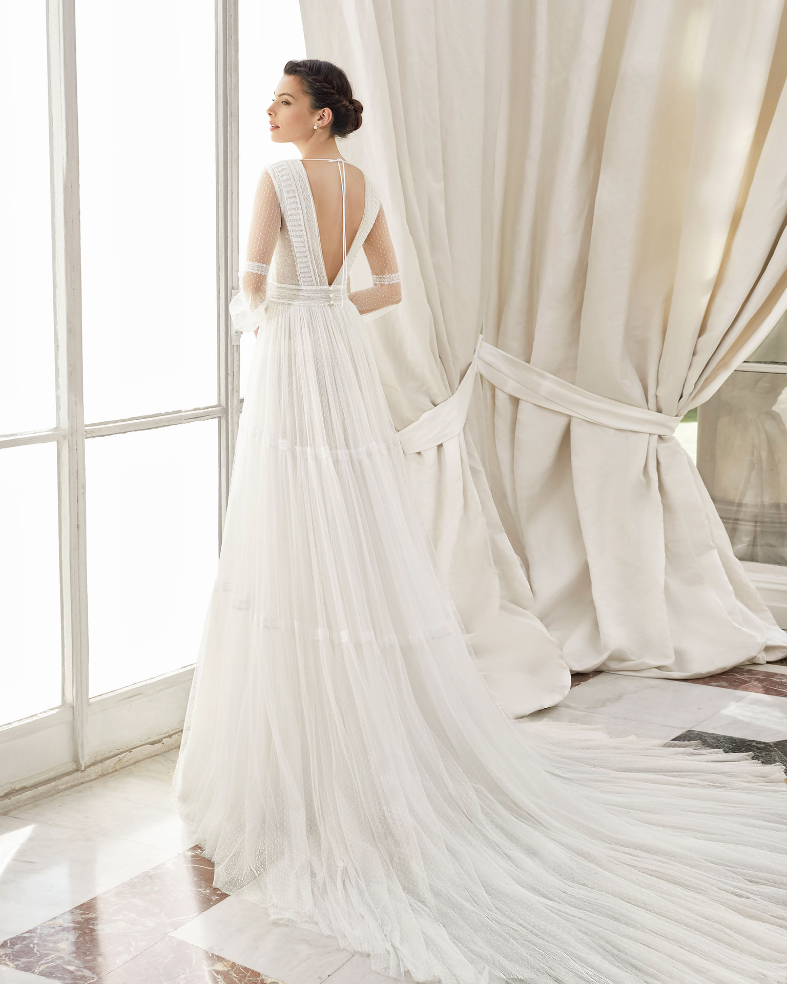 2019 Gali Karten Bohemia Wedding Dresses V Neck Sexy Backless A Line Lace Beach Wedding Dress Spot Tulle Long Sleeve Bridal Gowns