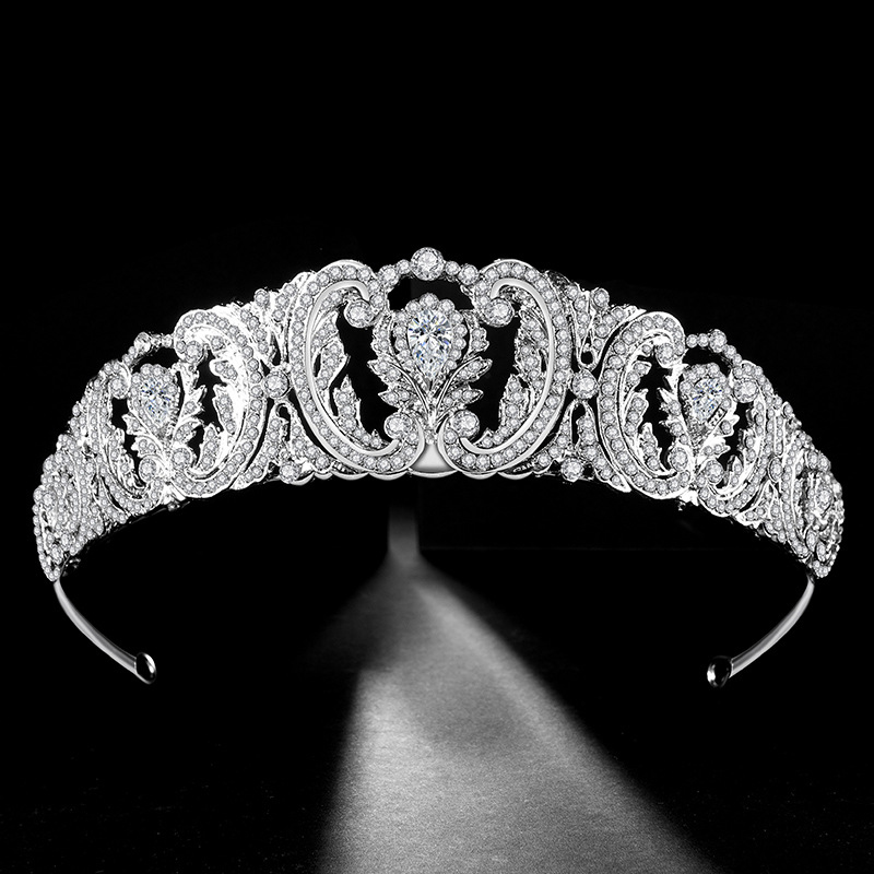 New Arrival Princess Beautiful Hair Accessories Bridal Tiaras Crystals Rhinestone Bride Headpieces Wedding Party Hair Crown
New Arrival Princess Beautiful Hair Accessories Bridal Tiaras Crystals Rhinestone Bride Headpieces Wedding Party Hair Crown