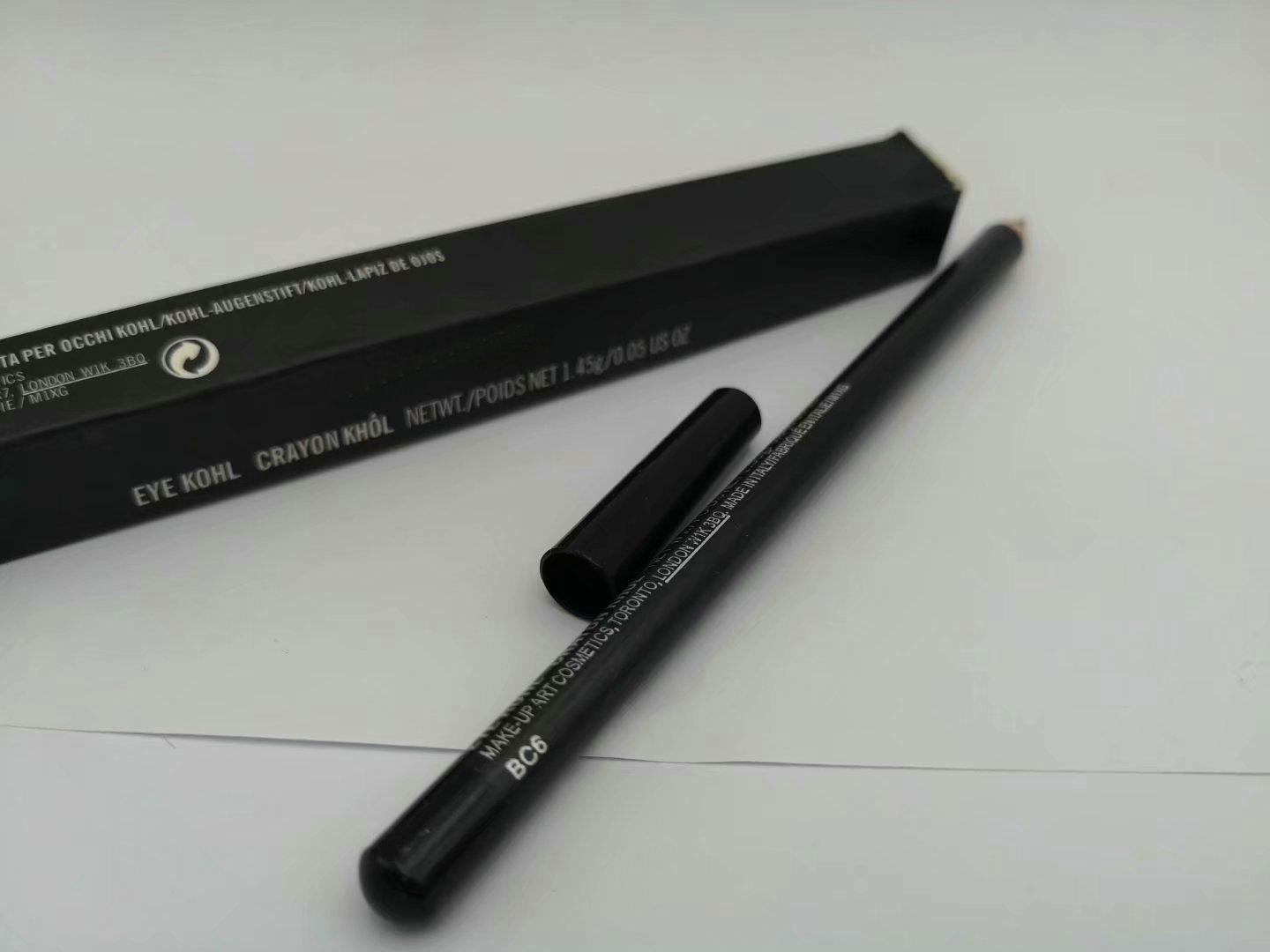 New Makeup Eyeliner Pencil Khol Crayon Eyeliner Pencil Natural Waterptoof Black Eye Liner Pen 1.45g Free Shipping
New Makeup Eyeliner Pencil Khol Crayon Eyeliner Pencil Natural Waterptoof Black Eye Liner Pen 1.45g Free Shipping