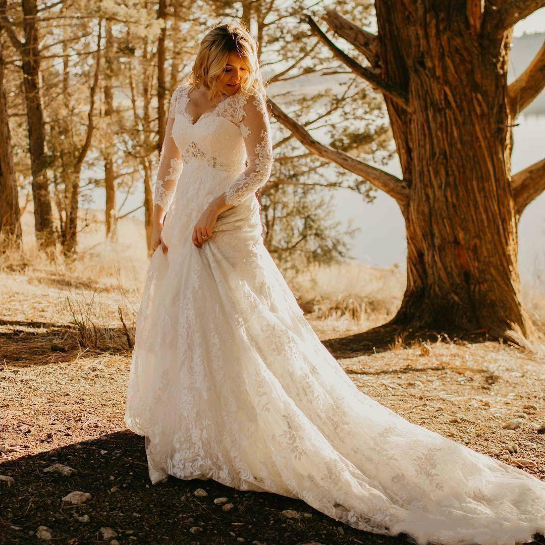 Country A Line Wedding Dresses V Neck Long Sleeves Full Lace Appliques Crystal Beads Empire Waist Sweep Train Bohemian Bridal Gowns