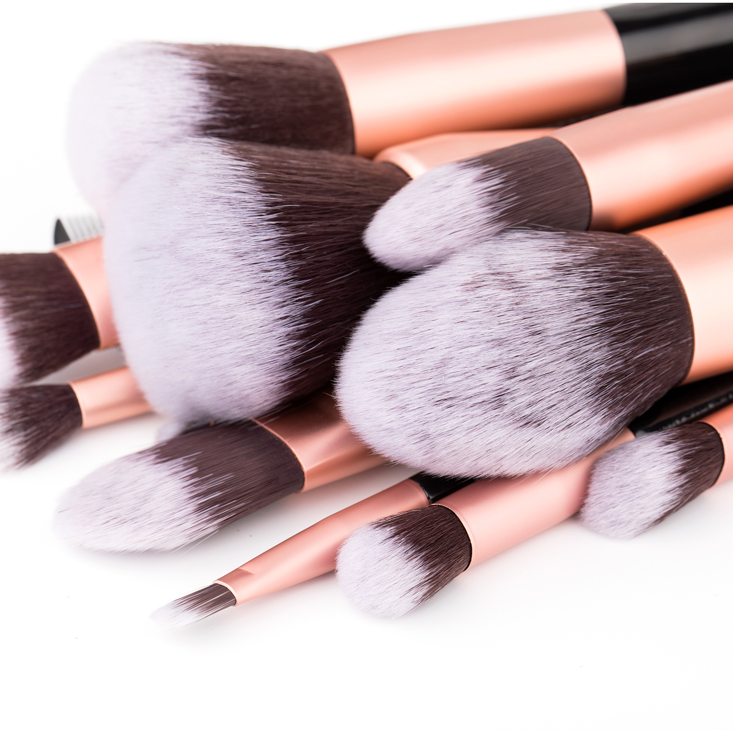 Professional 16pcs Makeup Brushes Set Soft Hair wood Handle Lips Make up Brush for Blender Kabuki Eyebrow Comb Eyeshadow Kit Tool with Bag