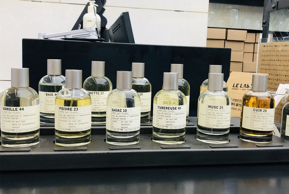 Perfume for women and men special perfume Labo Santal 33 BERAMOTE 22 THE NOIR 29 ROSE31 PATCHOULI 24 gift charming fragrance free ship Car Air Freshener
Perfume for women and men special perfume Labo Santal 33 BERAMOTE 22 THE NOIR 29 ROSE31 PATCHOULI 24 gift charming fragrance free ship Car Air Freshener