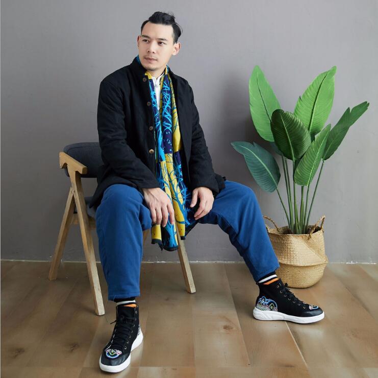 Winter new line pressing short men's casual jacket stand collar with loose cotton padded tang jacket good quality Yunnan
Winter new line pressing short men's casual jacket stand collar with loose cotton padded tang jacket good quality Yunnan