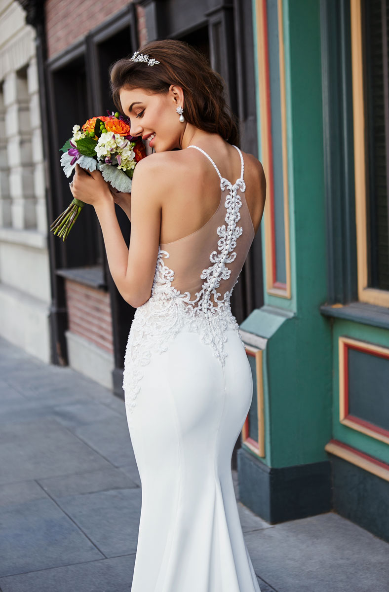Mermaid Lace Fabulous Beaded Wedding Dresses Halter Neck Plus Size See Through Back Bridal Gowns Sweep Train Robe De Marie