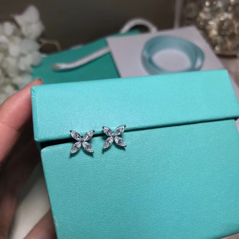 S925 Sterling Silver flower pendant necklace and diamond jewelry for women ring necklace earring wedding gift free shipping PS5155
S925 Sterling Silver flower pendant necklace and diamond jewelry for women ring necklace earring wedding gift free shipping PS5155