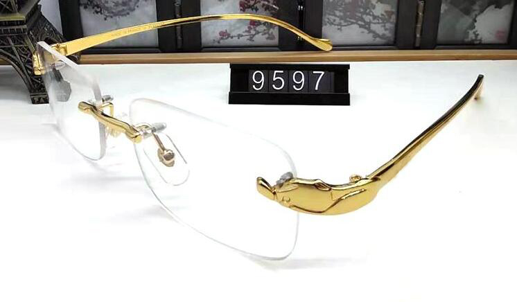 France Sport Buffalo sunglasses men plain mirror glasses gold leopard metal frame clear lens optical men sunglasses with original box case
France Sport Buffalo sunglasses men plain mirror glasses gold leopard metal frame clear lens optical men sunglasses with original box case