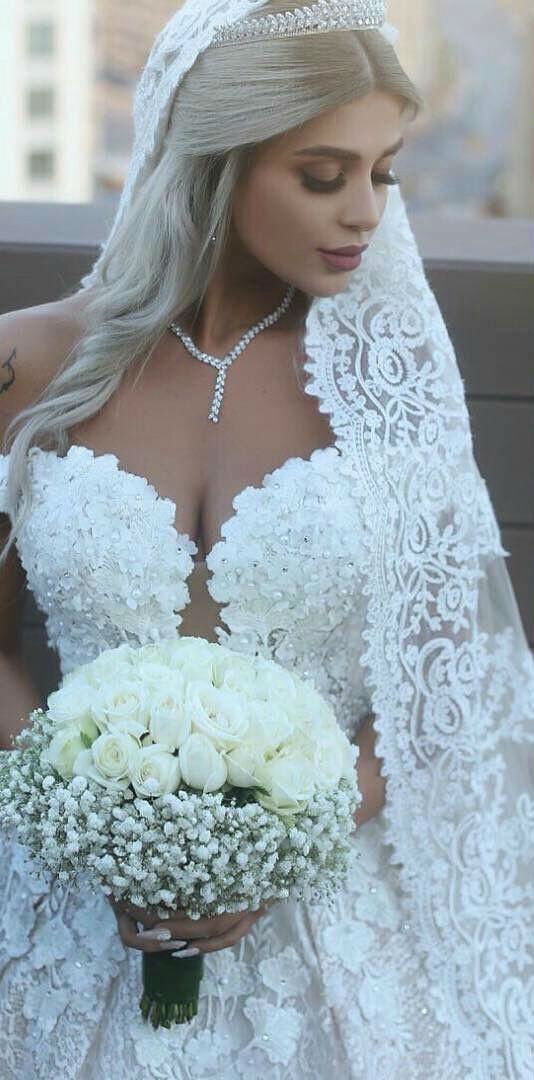 Plus Size Vintage Wedding Dresses Lace Applique Ball Gown Two Layers Cathedral Train robes de mariée Custom Made Beaded Wedding Dress