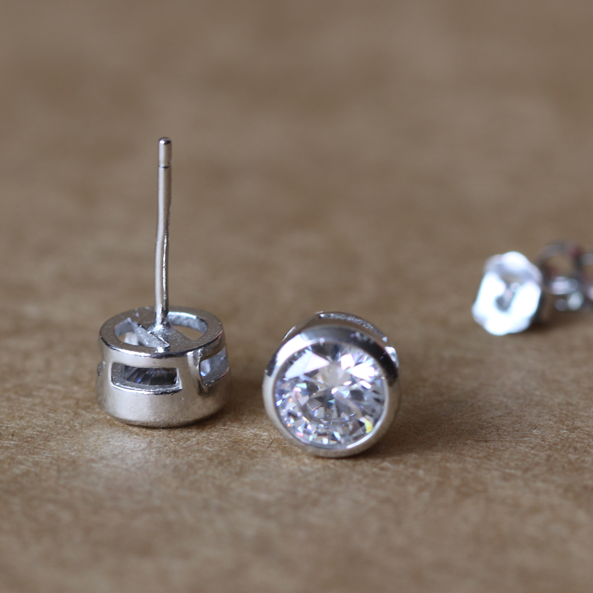 Fashion-Bling Earring Set White Color Cute Round Stud Earrings For Women Fashion Jewelry Birthday Gift Wholesale Fine Jewelry