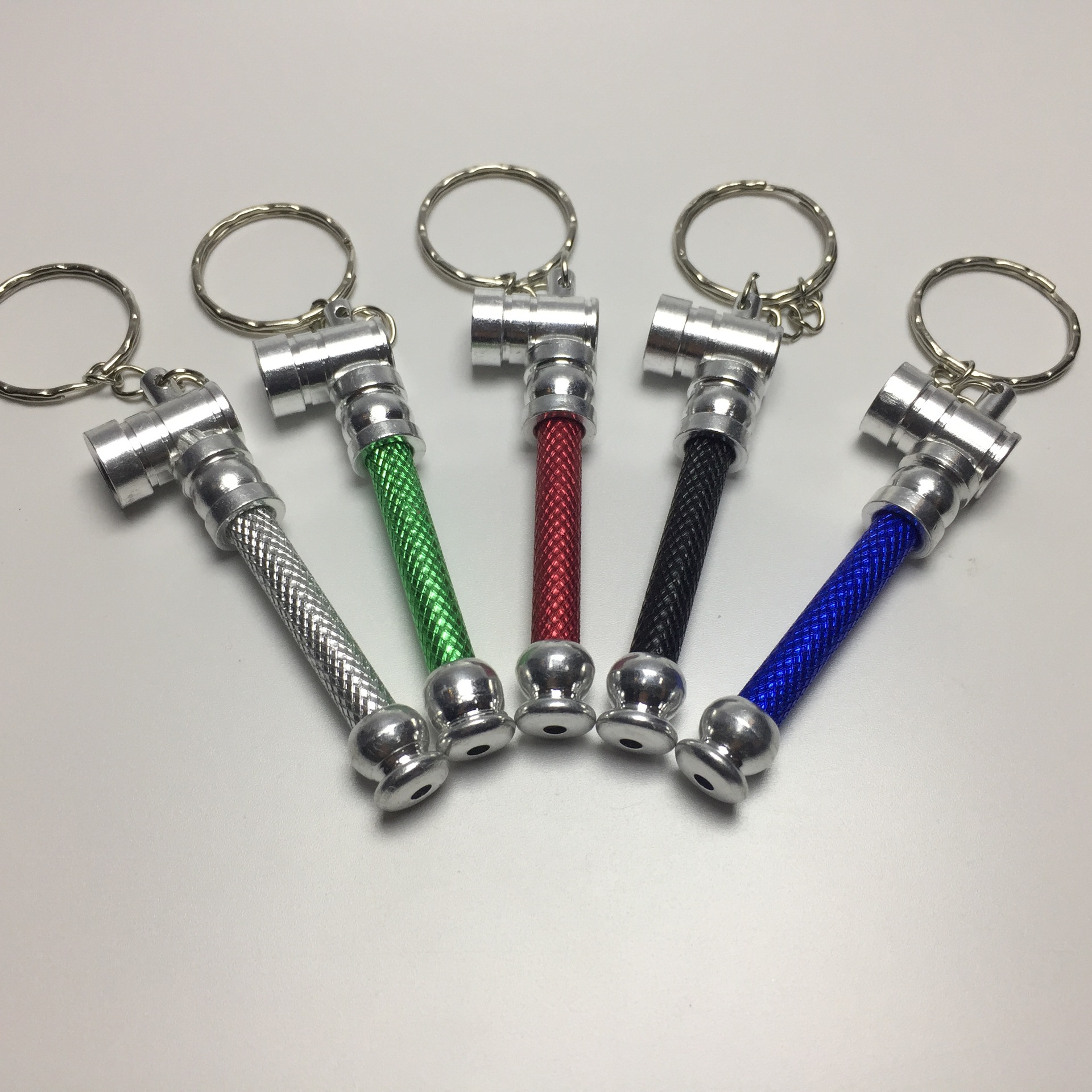 Creative Smoke Metal Pipes with Key chain Portable Smoking Pipe Herb Tobacco Pipes Smoking Accessories Tools Random Color VT0160
Creative Smoke Metal Pipes with Key chain Portable Smoking Pipe Herb Tobacco Pipes Smoking Accessories Tools Random Color VT0160