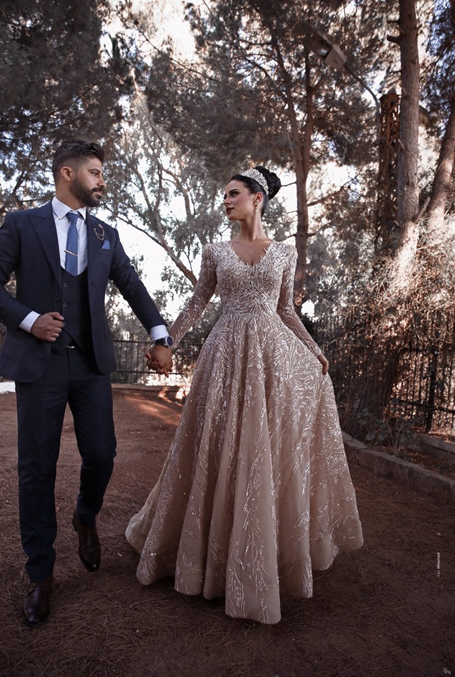 2020 Champagne Evening Dresses V Neck Lace Appliques A Line Formal Prom Dress Long Sleeve Arabic Special Gowns Robes De Soirée